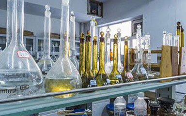 引進國外加固材料研發(fā)技術與原料